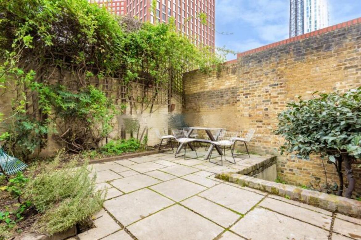 Shared Guest House 5 Mins Walk From Vauxhall And Nine Elms Station With Off-Site Parking Near Us Embassy Londyn Zewnętrze zdjęcie