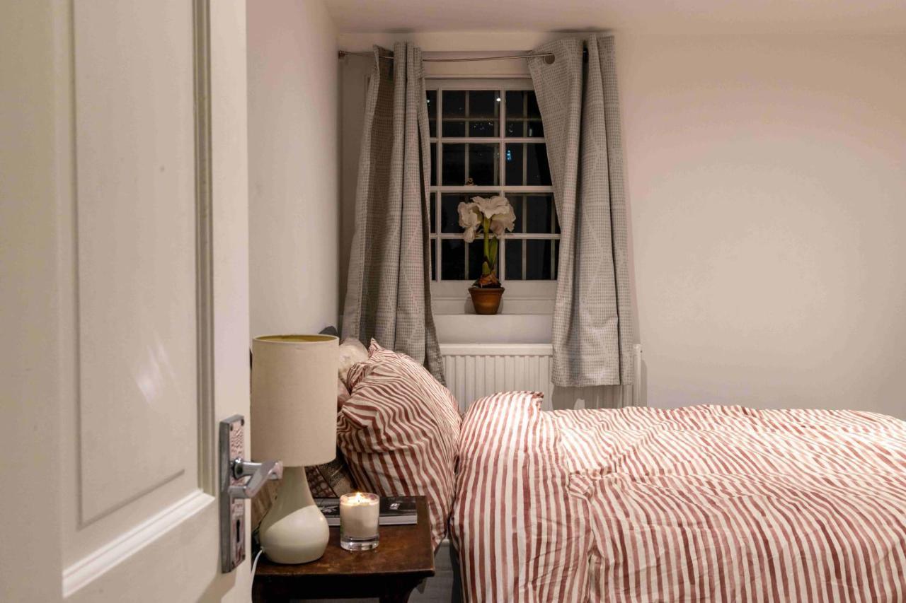 Shared Guest House 5 Mins Walk From Vauxhall And Nine Elms Station With Off-Site Parking Near Us Embassy Londyn Zewnętrze zdjęcie